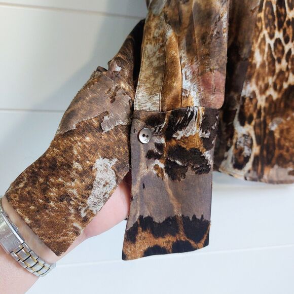 Lafayette 148 Animal Print Semi-Sheer Blouse Women's Size 18 Silk Blend Luxury - Picture 4 of 10